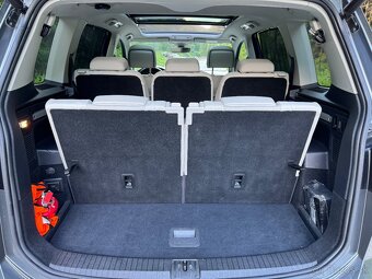 Volkswagen Touran 2.0 TDI DSG 7Miest SCR BMT 190k Highline - 20