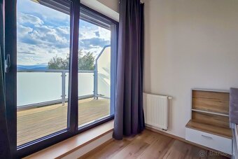 Prenájom: priestranný 3-izb.byt v Poprade s garážovým státím - 20