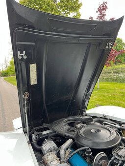 Chevrolet Corvette C3 z roku 1980 - 20