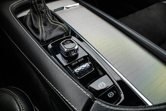 2019 Volvo V90 D4 140 kW R-Design A/T - 20