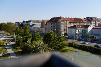 NA PREDAJ,NOVOZREKONŠTRUOVANÝ,3 - IZB. TEHLOVÝ BYT, KE - STA - 20