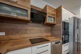 Štýlový tehlový bungalov, Perín, zástavba novostavieb - 20