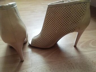 Lodicky Prada a tenisky Nike - 20