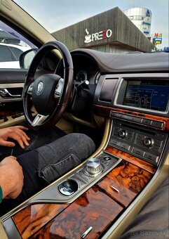 JAGUAR XF PREMIUM LUXURY 2.7D V6 152 KW 2008 - 20