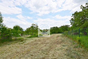 • REZERVOVANÉ •  Stavebný Pozemok 2946 m2, Perín-Chym, časť  - 20