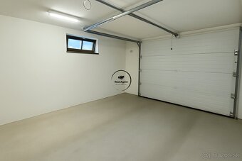 Na predaj 4 izb dom v Poproči s krbom, terasou a garážou - 20