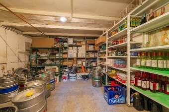 Na predaj – 4-izbový rodinný dom s komerčným priestorom, bra - 20