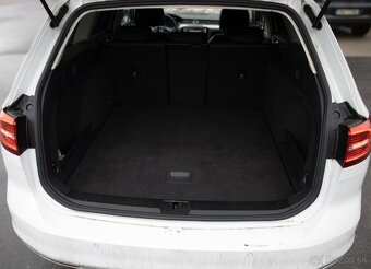 VW Passat DSG 100% stav - 20