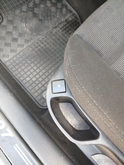 Peugeot 307 sw 1.6 hdi 80kw r.v2005 - 20