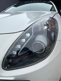 Alfa Romeo Giulietta 1.6 JTDm Šport = 196531km, 2011  = - 20