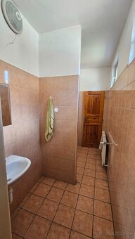 Predám rodinný dom plus objekt na podnikanie v Ɓánovciach n. - 20