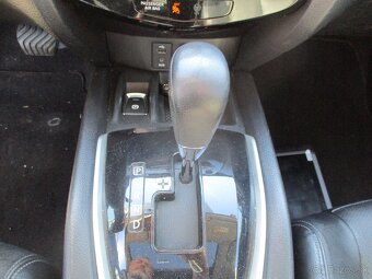 NISSAN X-Trail 1,6 dCi 130 Tekna Automat Pano 2015 - 20