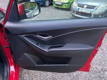 Hyundai IX20 1.4i 66kW klima tažné 185tkm 2015 ČR - 20