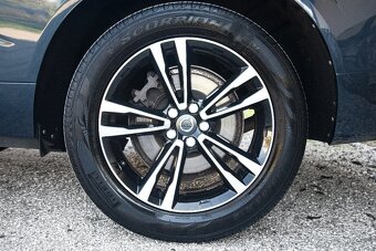 Volvo XC60 B4 Plus AWD - 20