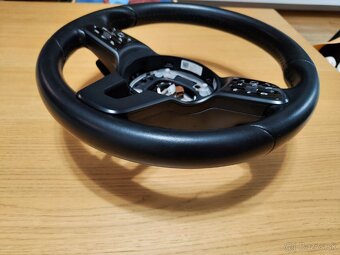 Volant Mercedes Benz (2018+) - 20