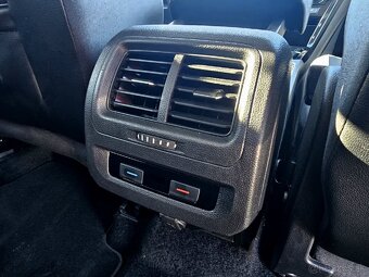 Volkswagen Touran 2.0 TDi Highline DSG - 20