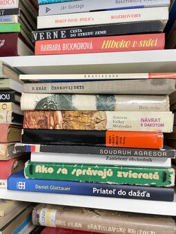 Knihy za lubovolný príspevok (min 5ks odber) - 20