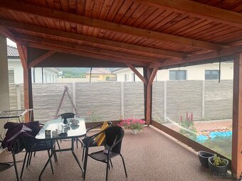 Rodinný dom s veľkorysou záhradou a parkovaním - 20