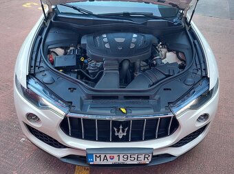 Maserati Levante 3.0D AT8 4x4 - 20