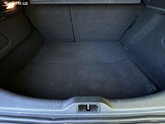 Renault Mégane + LPG 1.4/96kW ČR Navigace r.v. 2011 - 20