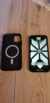 Predám Iphone 11 64GB - 2