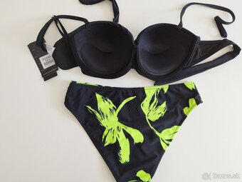 Dvojdielne plavky push up. M/38+80/B - 2