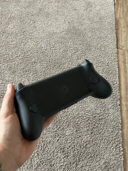 Gamesir G8+ ovládač - 2