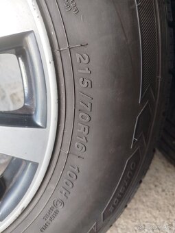 Predám elektróny kia plus zimné pneu 215/70R16 - 2