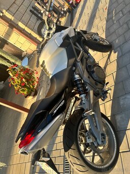 Aprilia Shiver SL 750 - 2