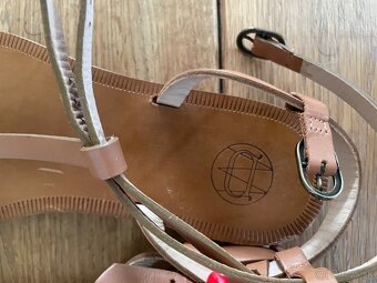 Massimo Dutti kožené sandále, nové , č 37 - 2