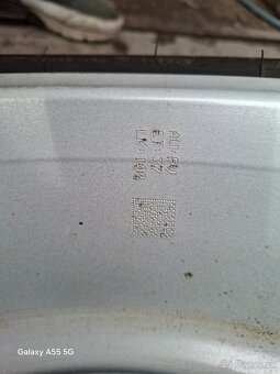 Ford Peugeot 215/55r17 zimné gumy elektrony - 2