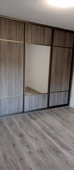 Veľký 2 izbový byt - 2