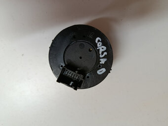 vypinac svetiel opel corsa d 13249401 20€ - 2