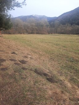 Na predaj pozemok - 2