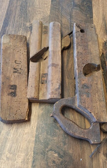 STAROŽITNÉ HOBLÍKY - 2