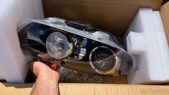 W scirocco. Bi xenon Prave predne - 2