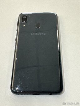 Samsung Galaxy A20e čierny - 2
