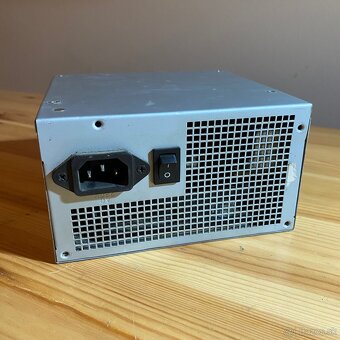 Predám PC zdroj – ISO Switching Power Supply ISO-450LPP - 2