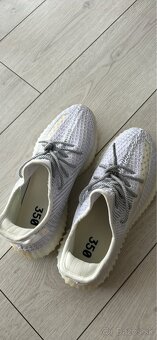 Adidas Yeezy 350 - 2