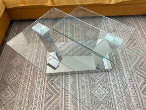 Predám konferenčný stolik Budelli sklo/chrom rozkladaci - 2
