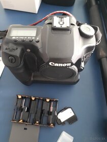 Canon EOS 40D battery grip - 2