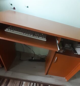 Predam studentsky stol - 2