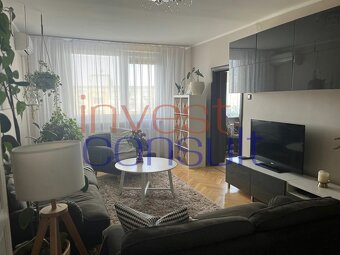 2322 NA PREDAJ V KOMÁRNE TROJIZBOVÝ BYT BLÍZKO CENTRA MESTA - 2