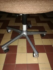Predám otočnú stoličku k PC - 2