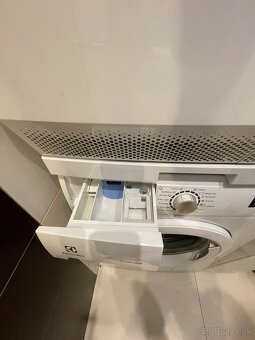 Predam prácku a sušičku Elektrolux - 2