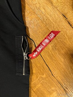 Predám pánske tepláky Alpha Industries - 2