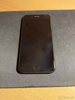 iPhone SE 2020 64GB Black / 100% batéria - 2