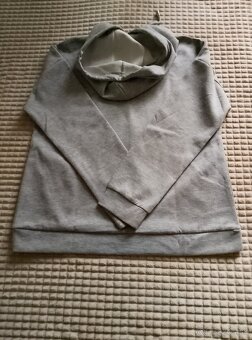 Dámska mikina veľkosť M. - 2