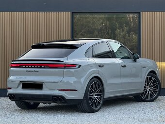 Porsche Cayenne Turbo E-Hybrid Matrix,Bose,Soft Close, Pano - 2