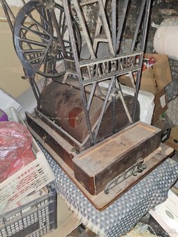 Šijací stroj Veritas a Minerva - 2